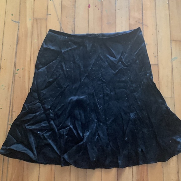 Laundry By Shelli Segal Black beaded y2k 100% silk
Midi skirt - Picture 3 of 4